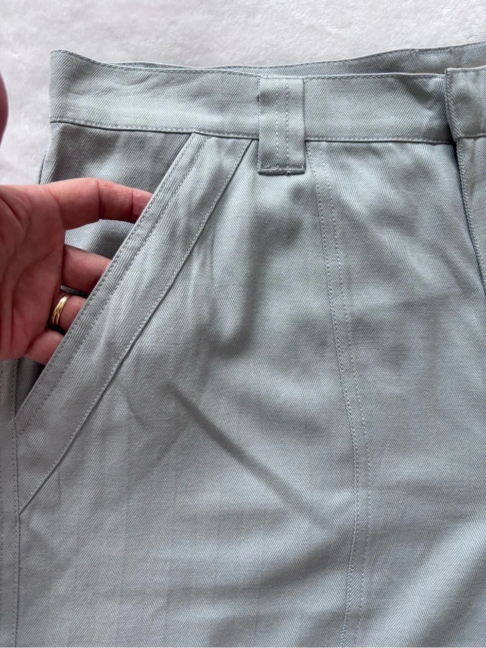 HUDSON Cuffed High Rise Light Blue Herringbone Trouser Shorts--NWT--31